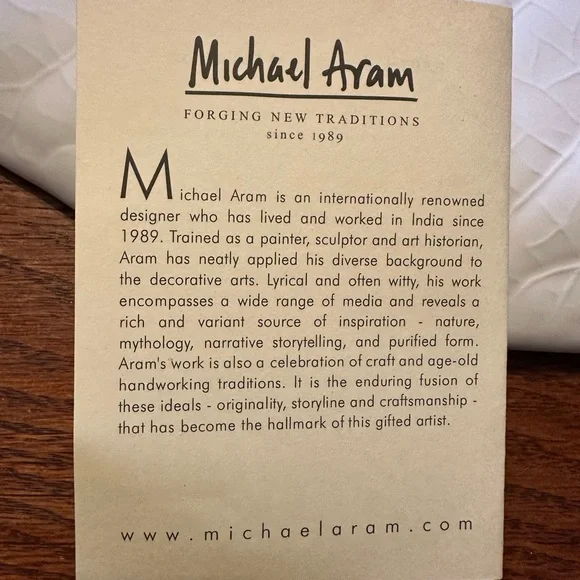 White Leaf Platter - Picture 5 of 8